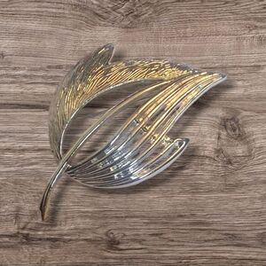 Vintage Silver Leaf Brooch